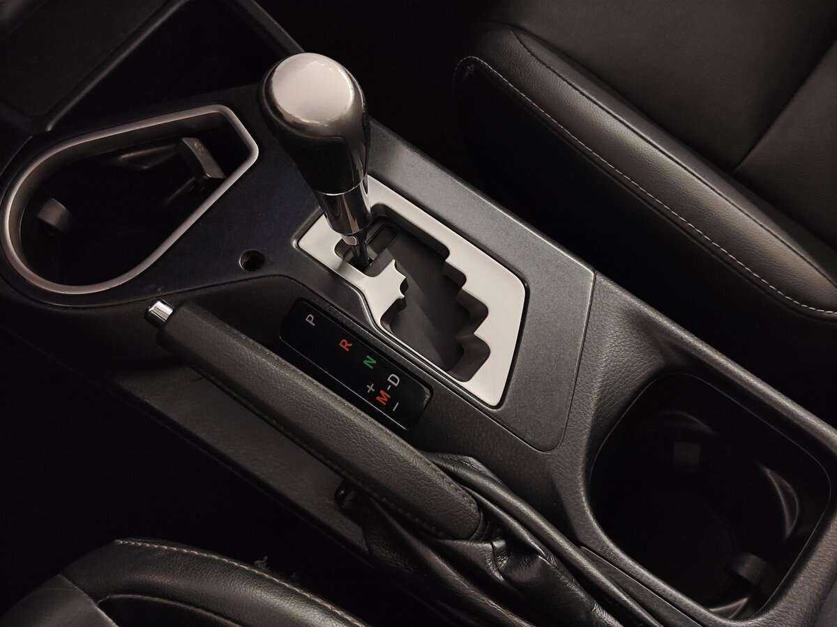 Купить Toyota RAV4 с пробегом. Фото: #15