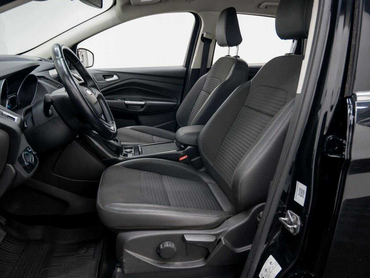 Купить Ford Kuga с пробегом. Фото: #19