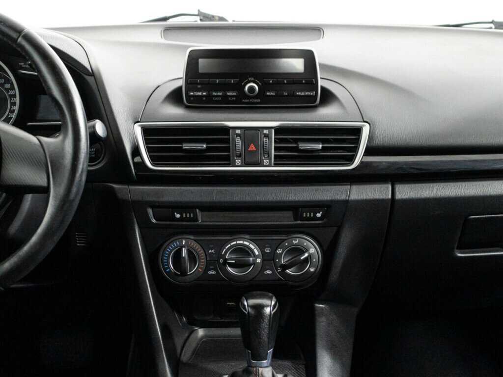 Купить Mazda 3 с пробегом. Фото: #12