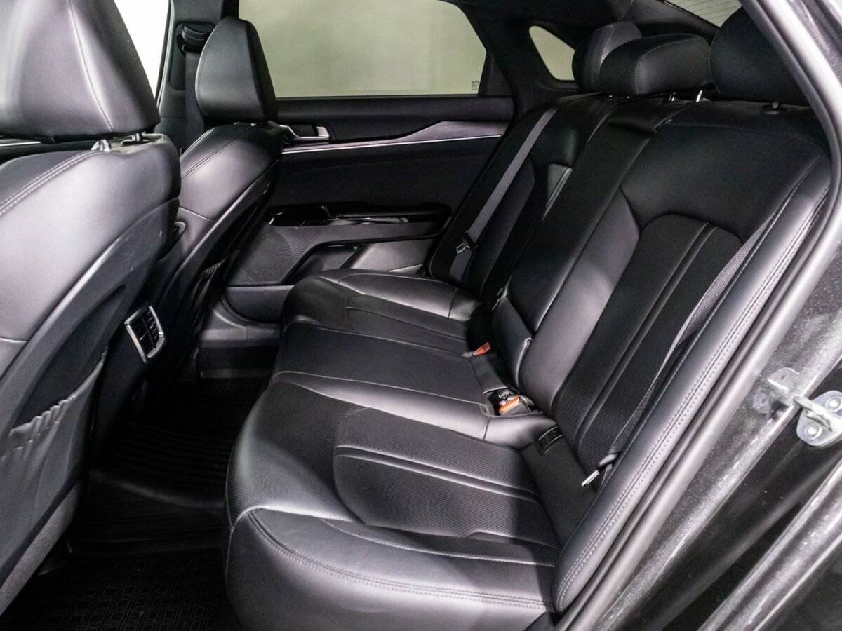 Купить Kia K5 с пробегом. Фото: #10