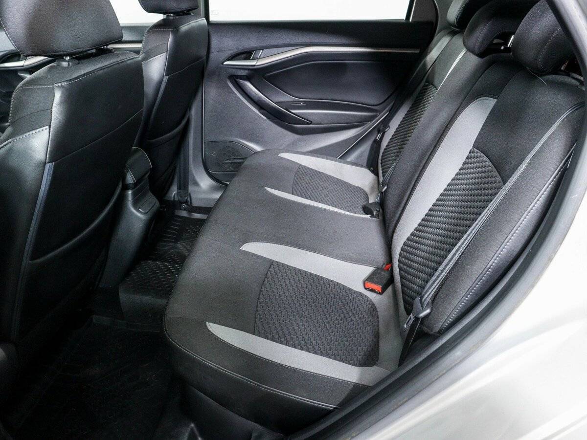 Купить Lada (ВАЗ) Vesta с пробегом. Фото: #8