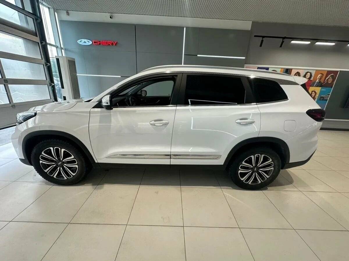 Купить Chery Tiggo 8 с пробегом. Фото: #3