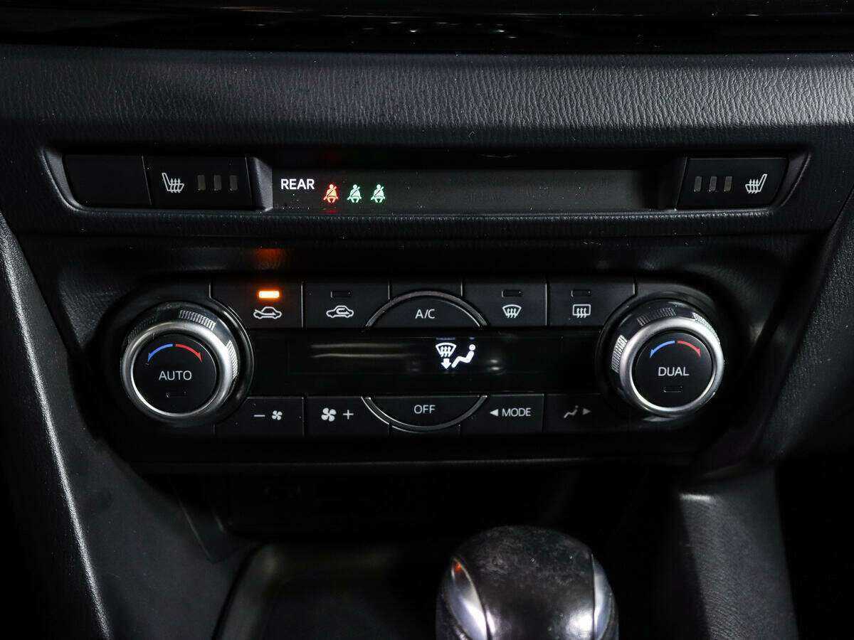 Купить Mazda 3 с пробегом. Фото: #17