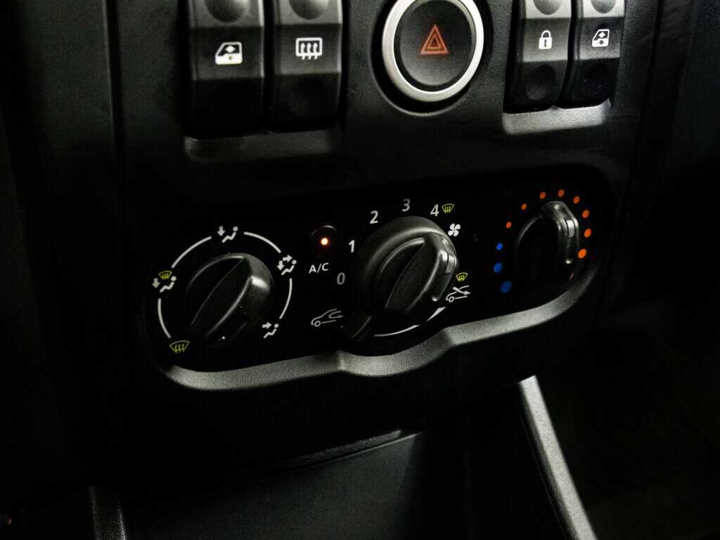 Купить Lada (ВАЗ) Largus с пробегом. Фото: #9