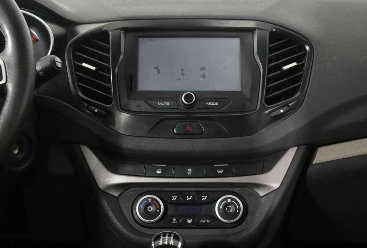 Купить Lada (ВАЗ) Vesta с пробегом. Фото: #8