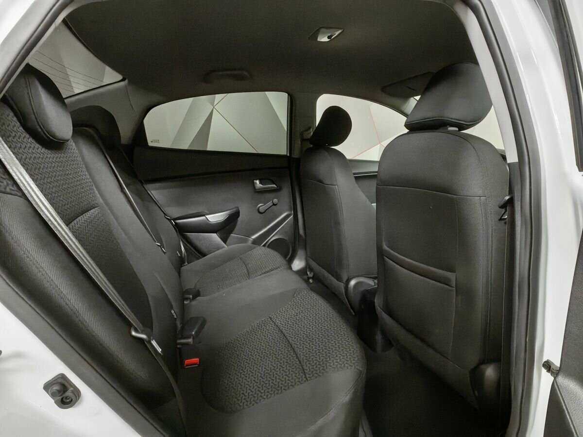 Купить Kia Rio с пробегом. Фото: #10