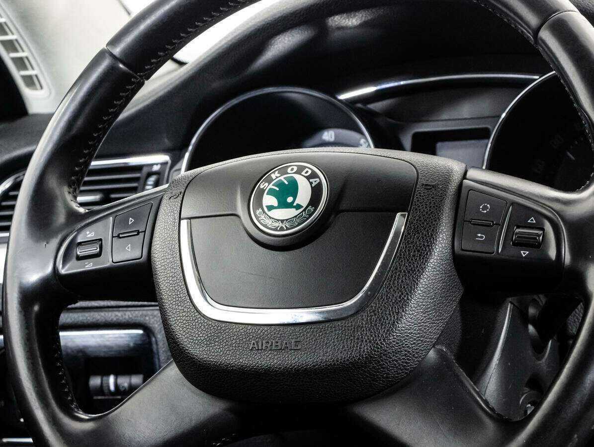 Купить Skoda Superb с пробегом. Фото: #11