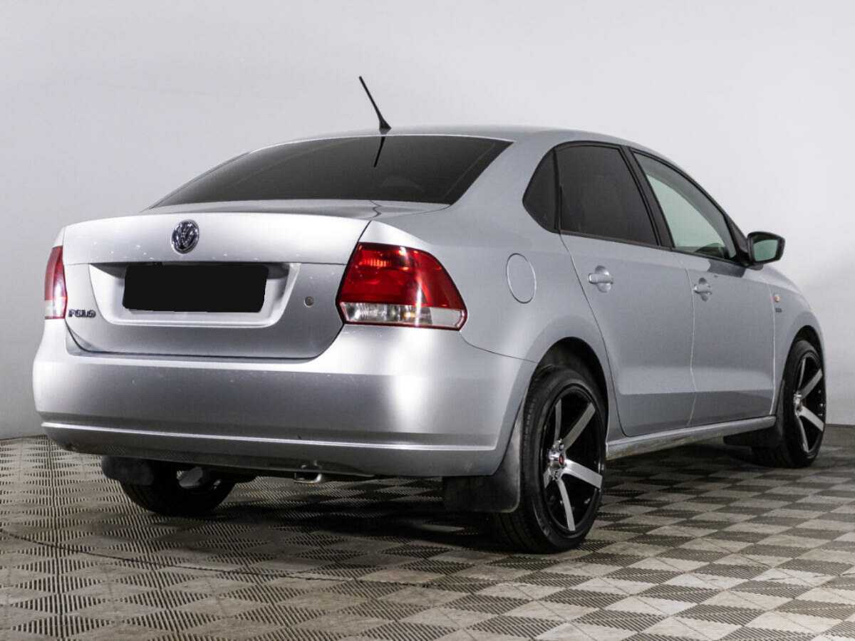 Купить Volkswagen Polo с пробегом. Фото: #4