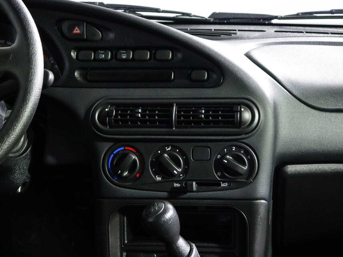 Купить Lada (ВАЗ) Niva с пробегом. Фото: #10