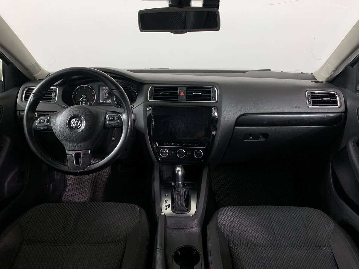 Купить Volkswagen Jetta с пробегом. Фото: #9