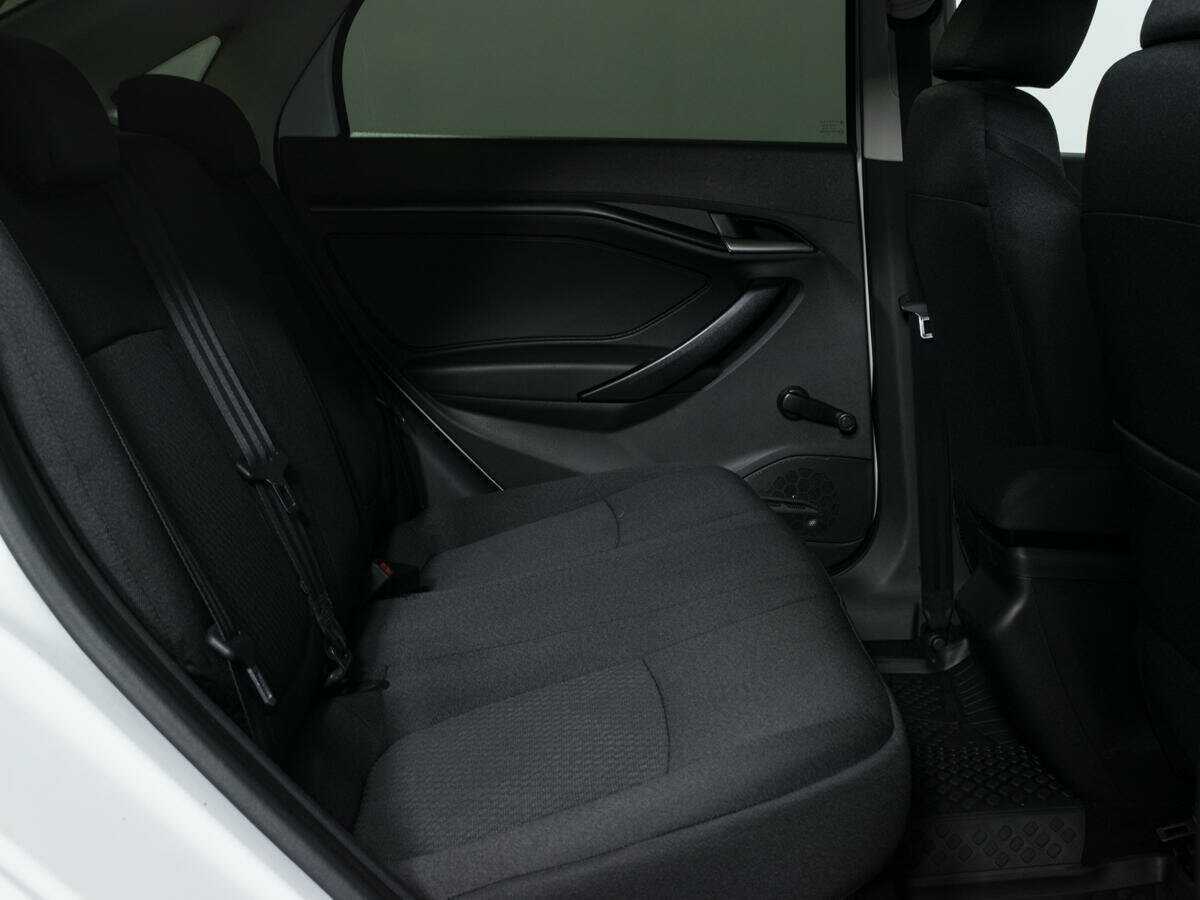 Купить Lada (ВАЗ) Vesta с пробегом. Фото: #11