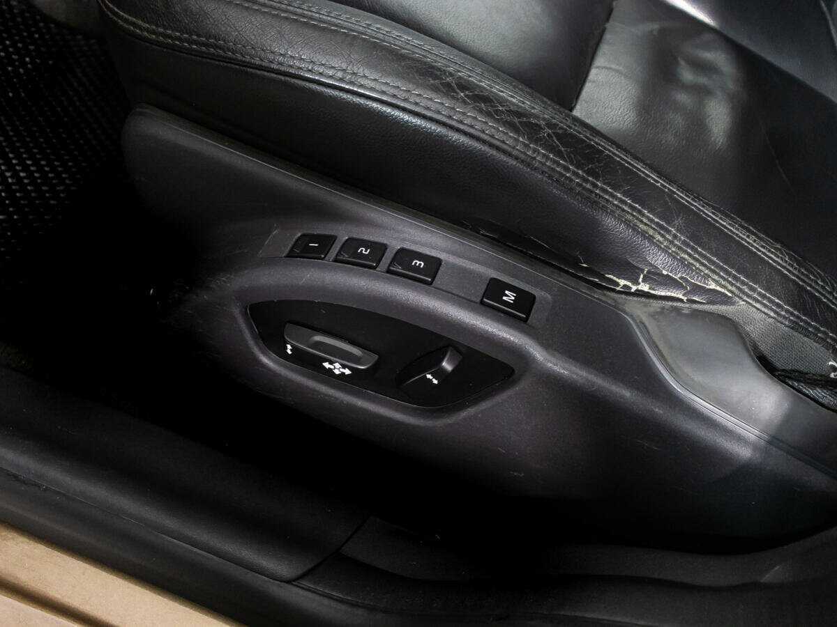 Купить Volvo XC60 с пробегом. Фото: #18