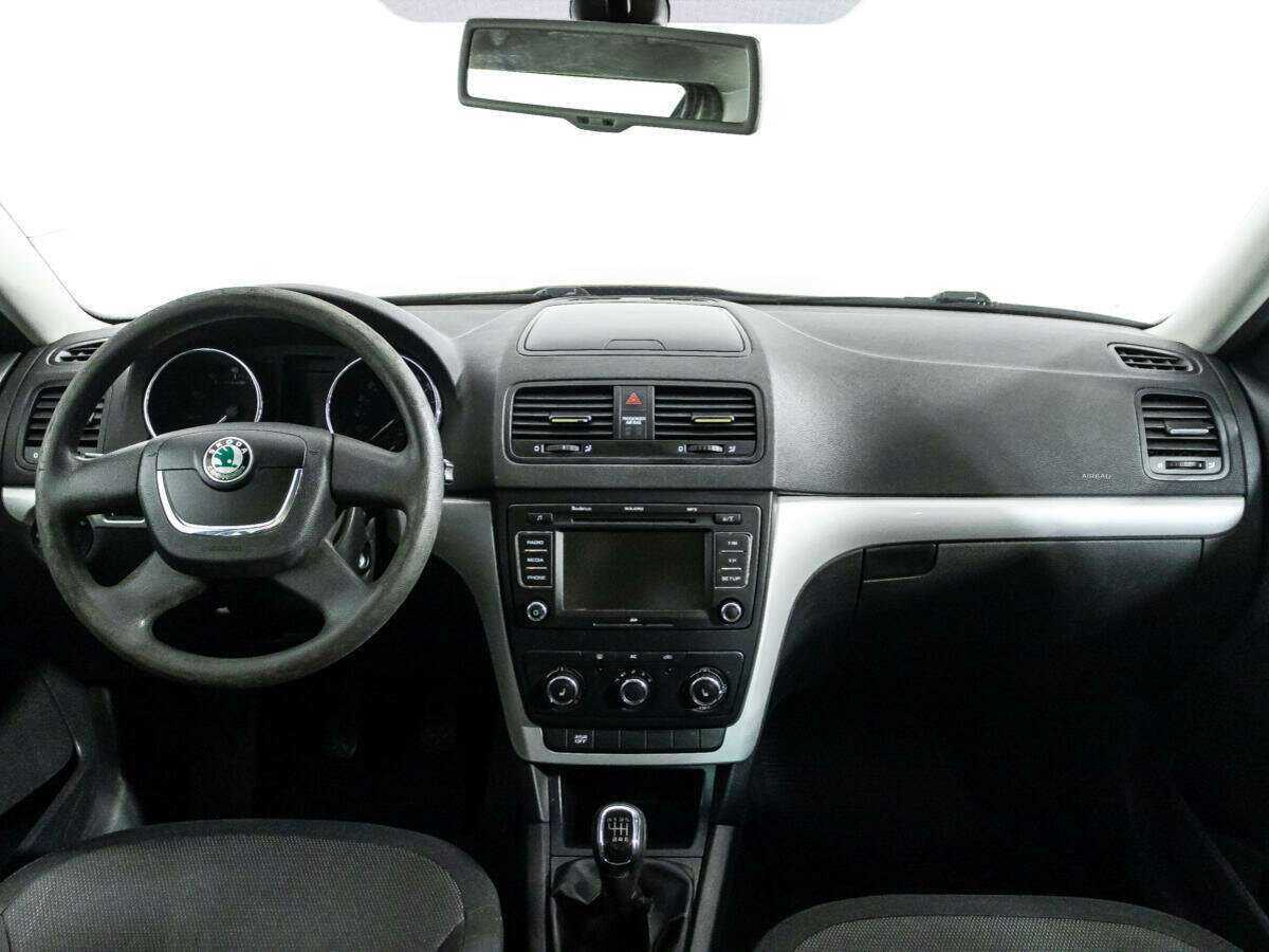 Купить Skoda Yeti с пробегом. Фото: #11