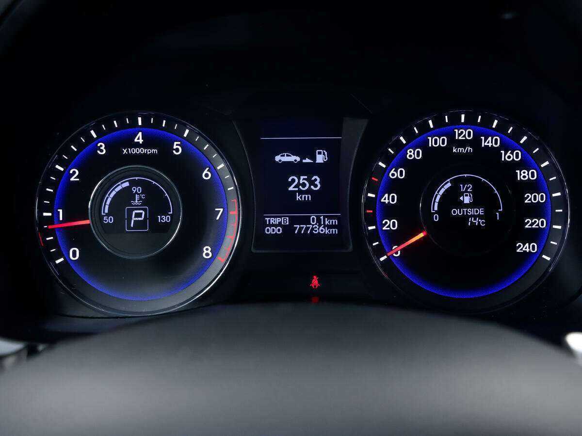 Купить Hyundai i40 с пробегом. Фото: #17