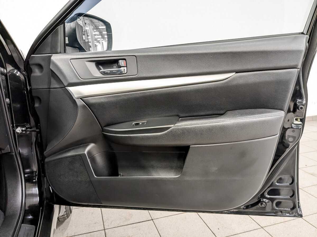Купить Subaru Outback с пробегом. Фото: #21