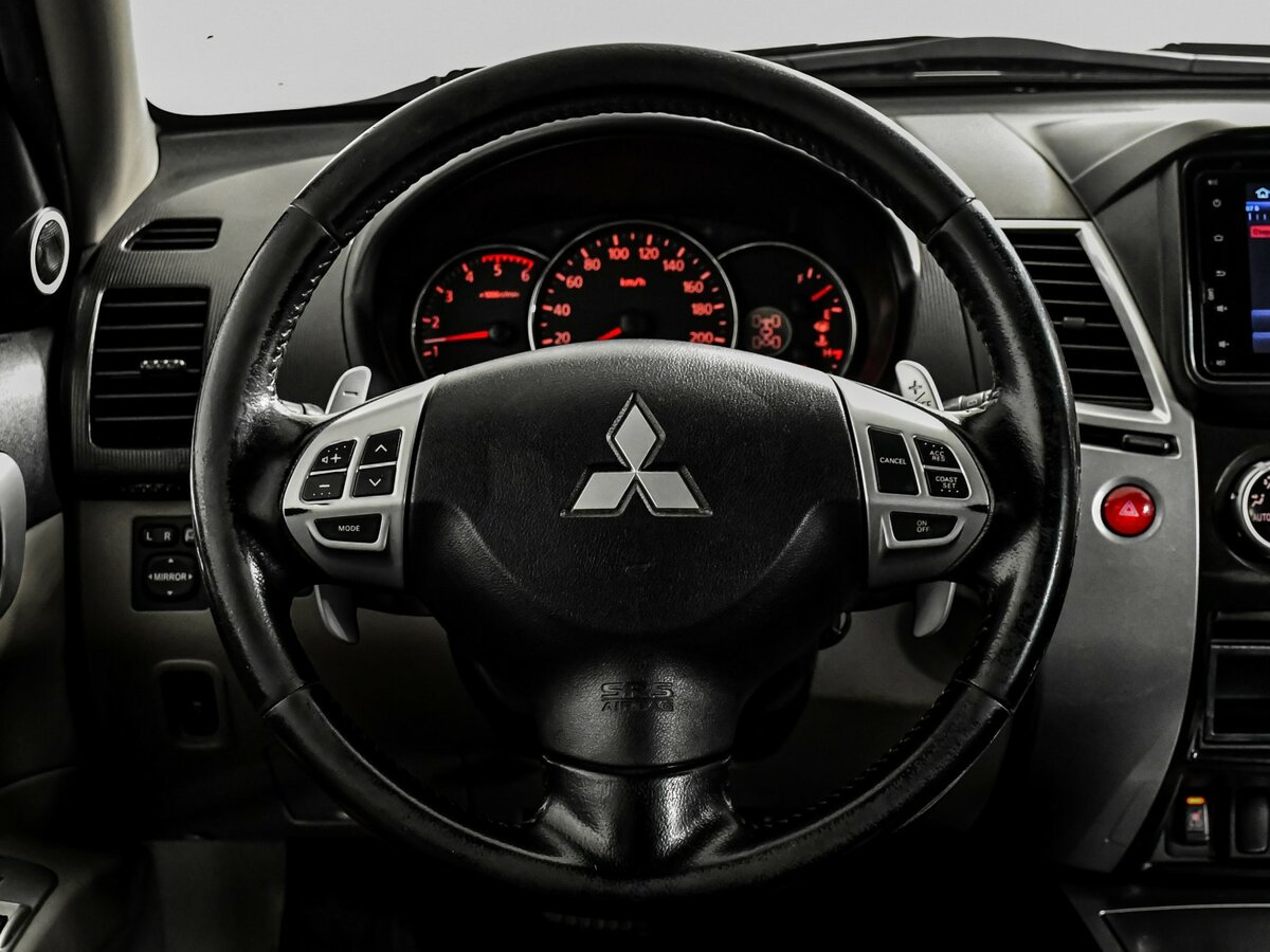 Купить Mitsubishi Pajero Sport с пробегом. Фото: #16