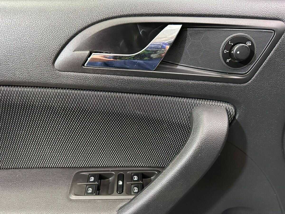 Купить Skoda Yeti с пробегом. Фото: #13