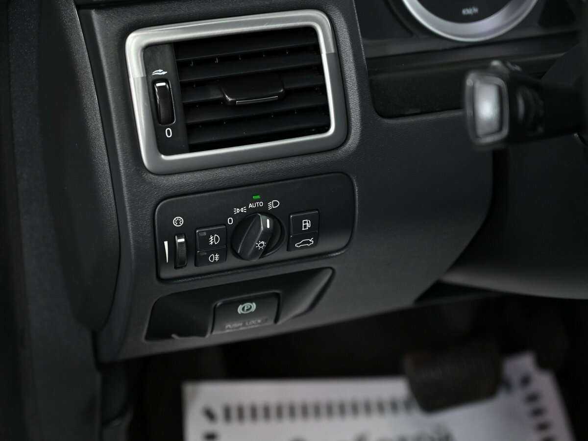 Купить Volvo S80 с пробегом. Фото: #8