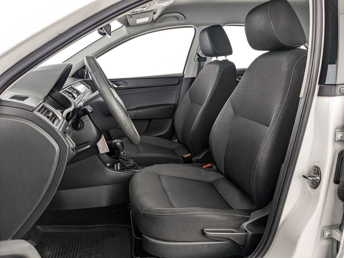 Купить Skoda Rapid с пробегом. Фото: #15