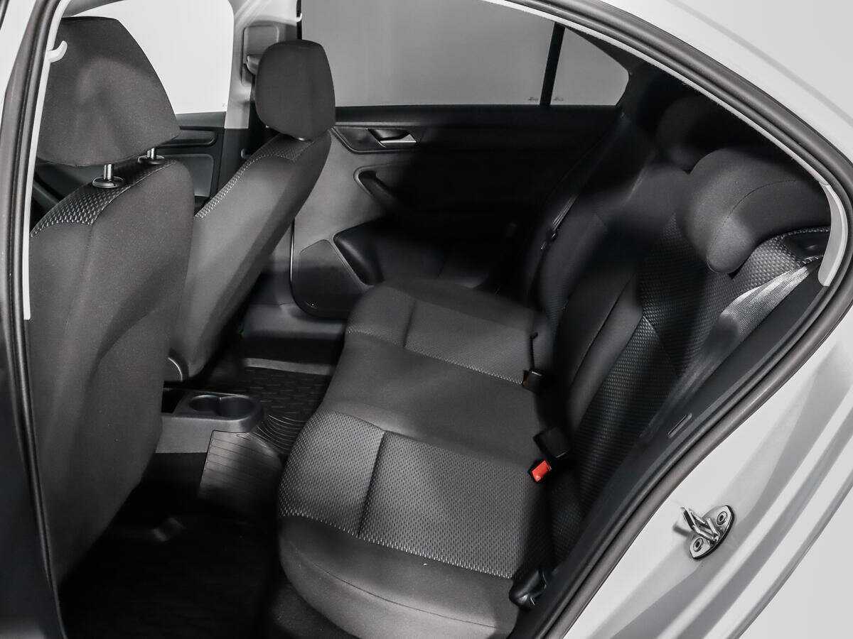 Купить Volkswagen Polo с пробегом. Фото: #7