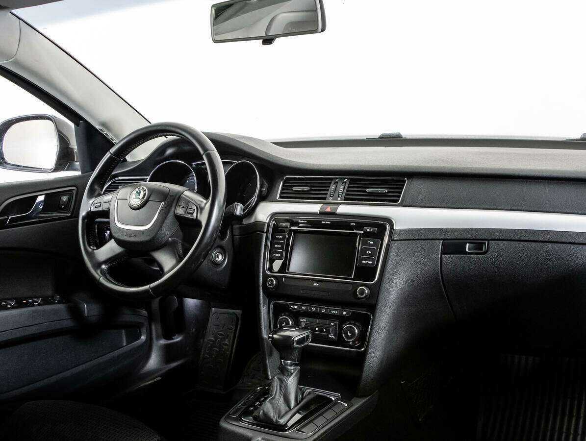 Купить Skoda Superb с пробегом. Фото: #8