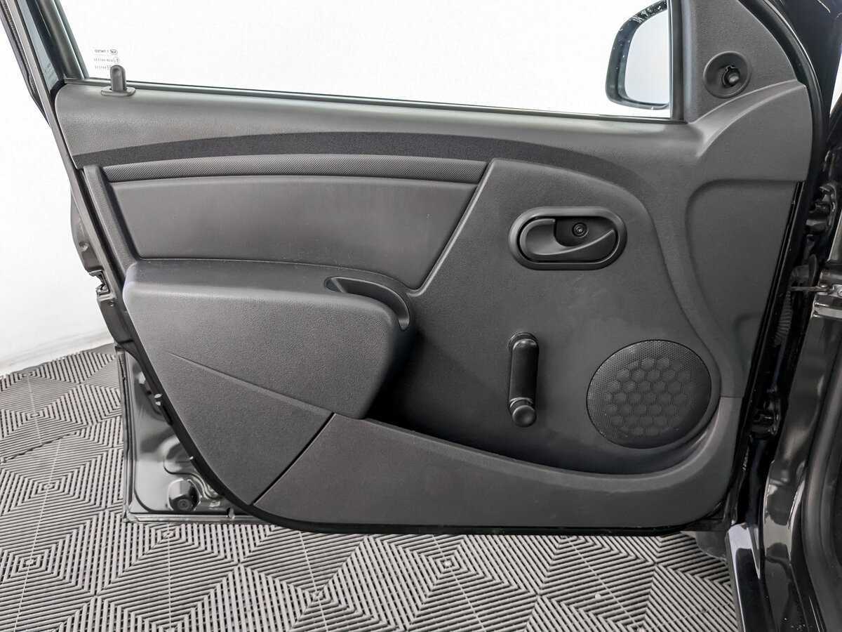 Купить Lada (ВАЗ) Largus с пробегом. Фото: #14