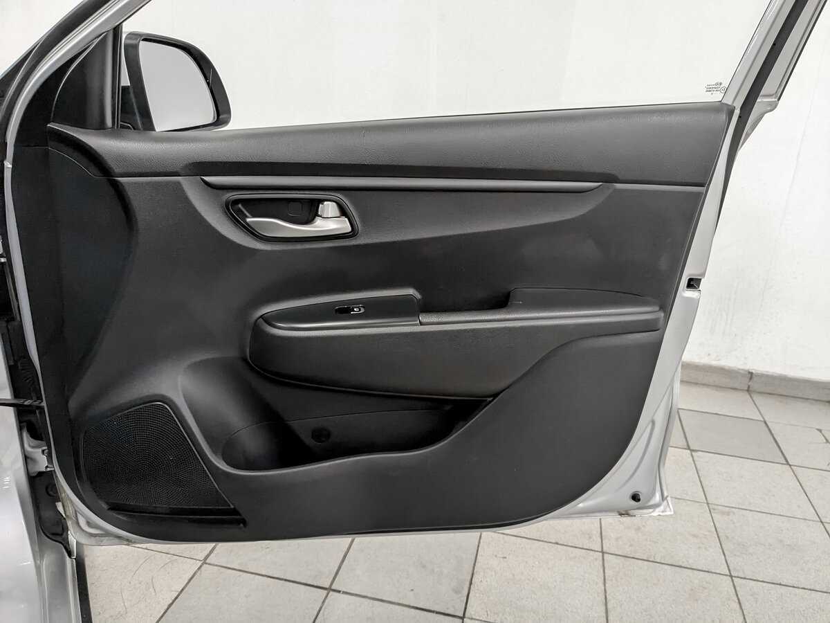 Купить Kia Rio с пробегом. Фото: #22