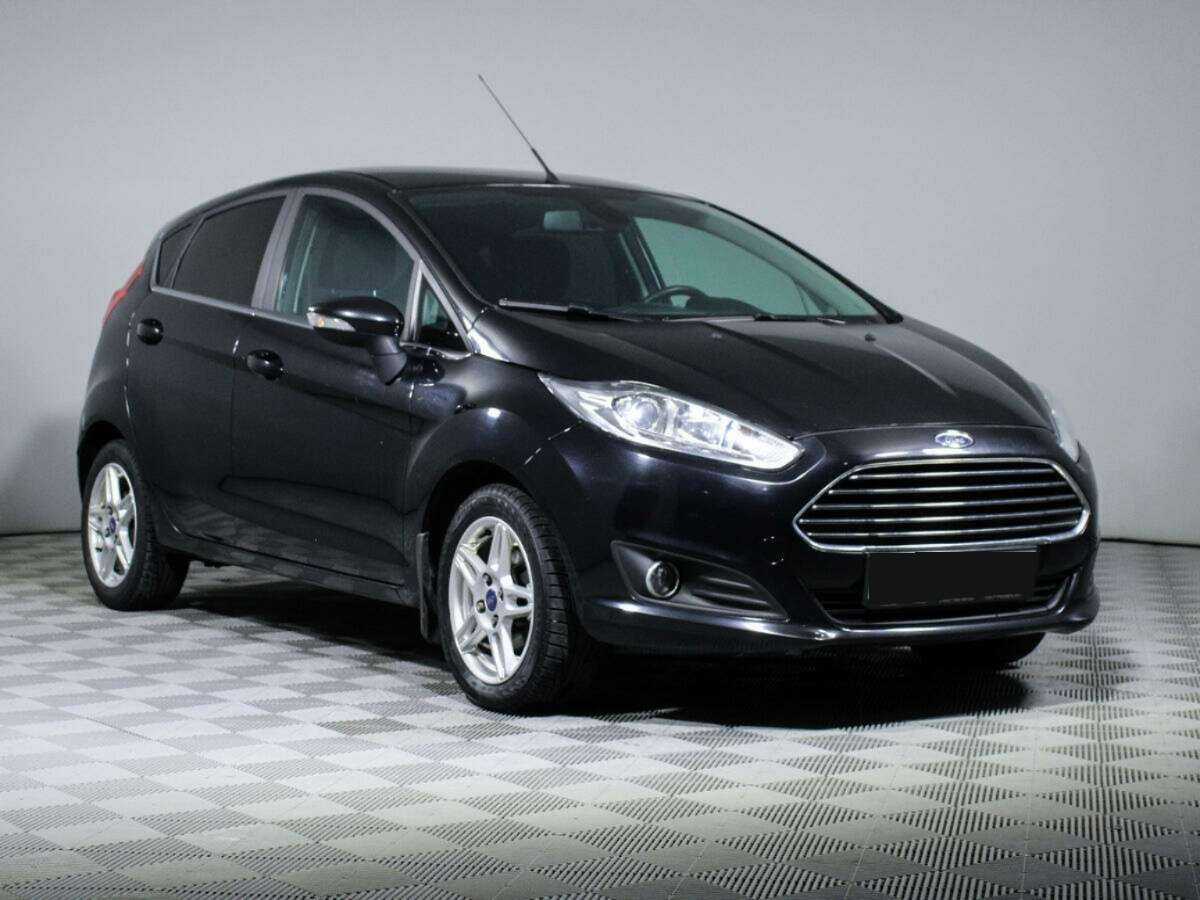 Купить Ford Fiesta с пробегом. Фото: #2