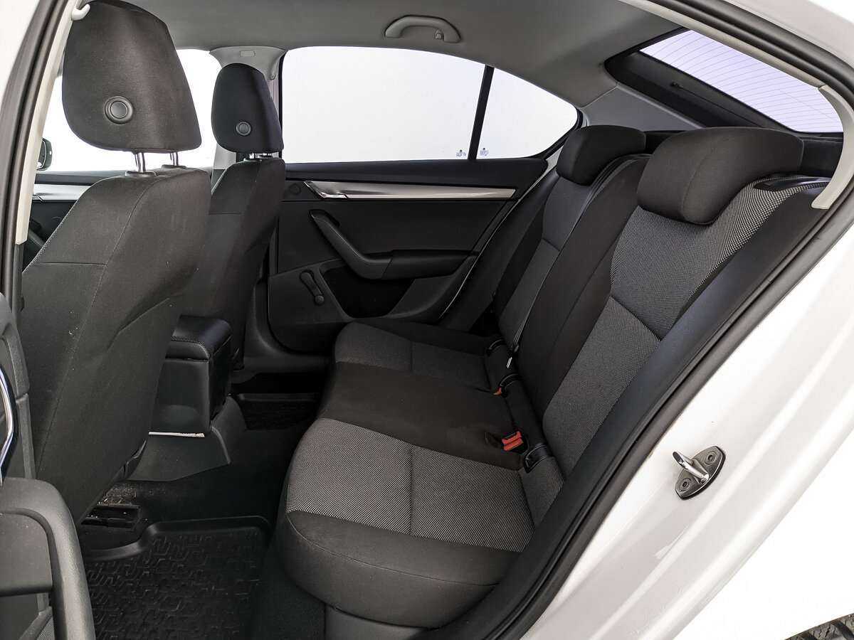 Купить Skoda Octavia с пробегом. Фото: #13