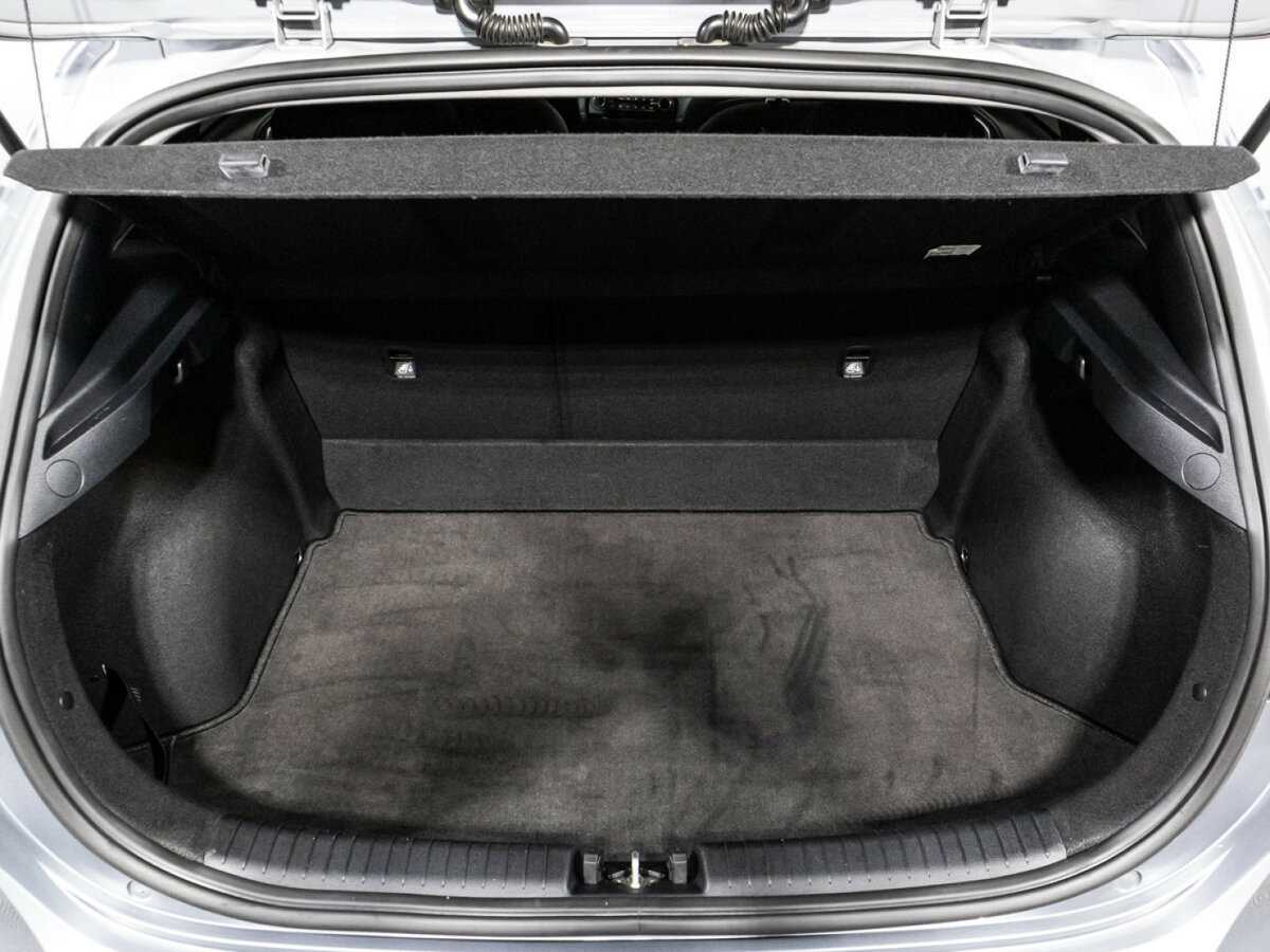 Купить Kia Ceed с пробегом. Фото: #14