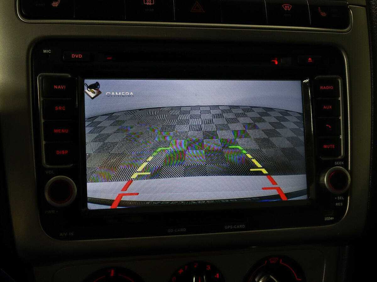 Купить Volkswagen Polo с пробегом. Фото: #15