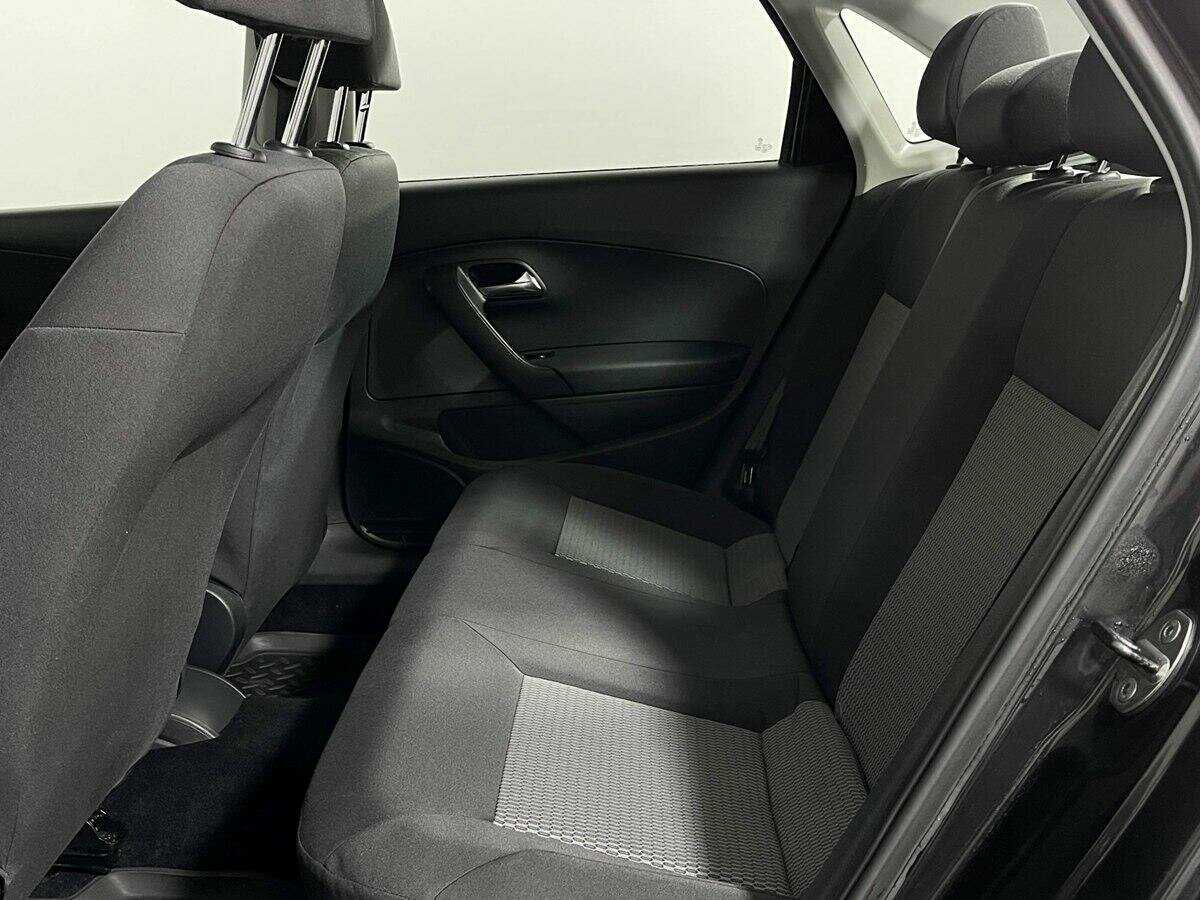 Купить Volkswagen Polo с пробегом. Фото: #7
