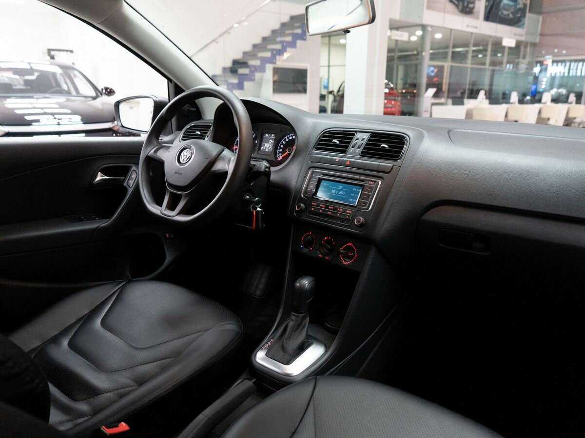 Купить Volkswagen Polo с пробегом. Фото: #15