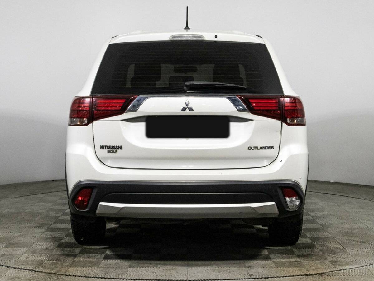 Купить Mitsubishi Outlander с пробегом. Фото: #5