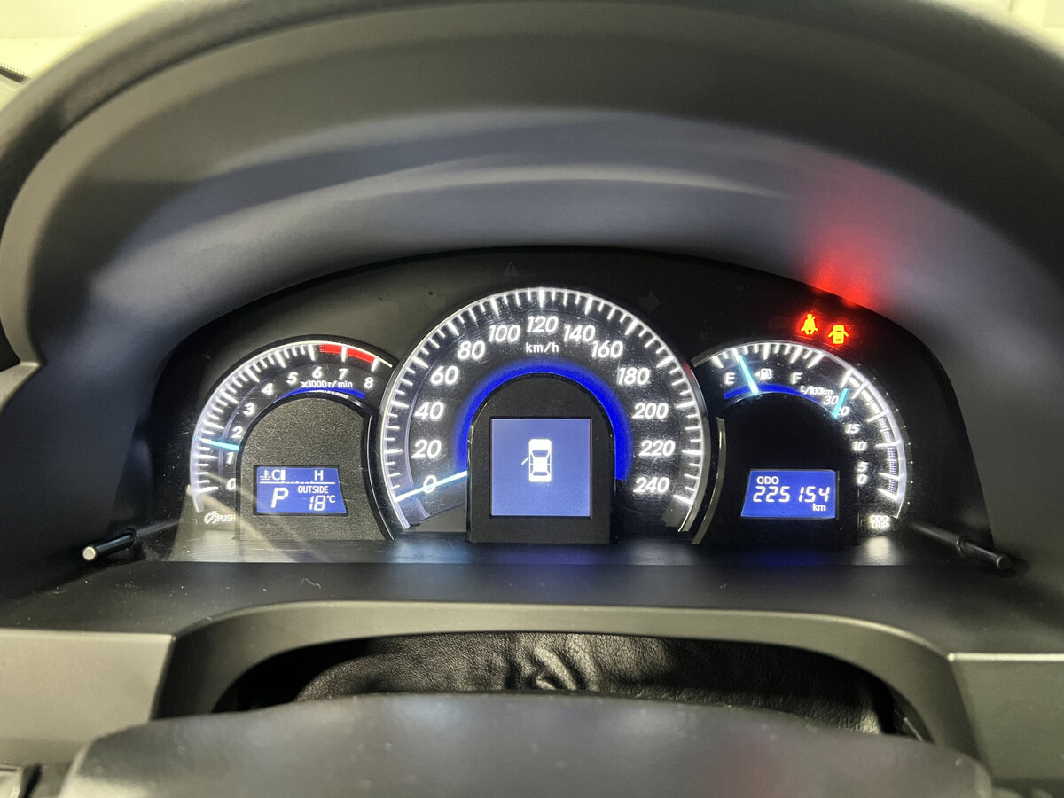 Купить Toyota Camry с пробегом. Фото: #12