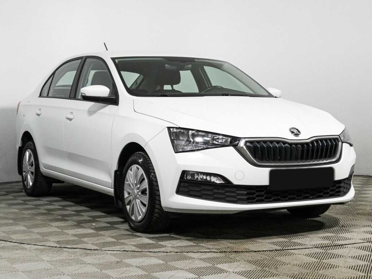 Купить Skoda Rapid с пробегом. Фото: #2