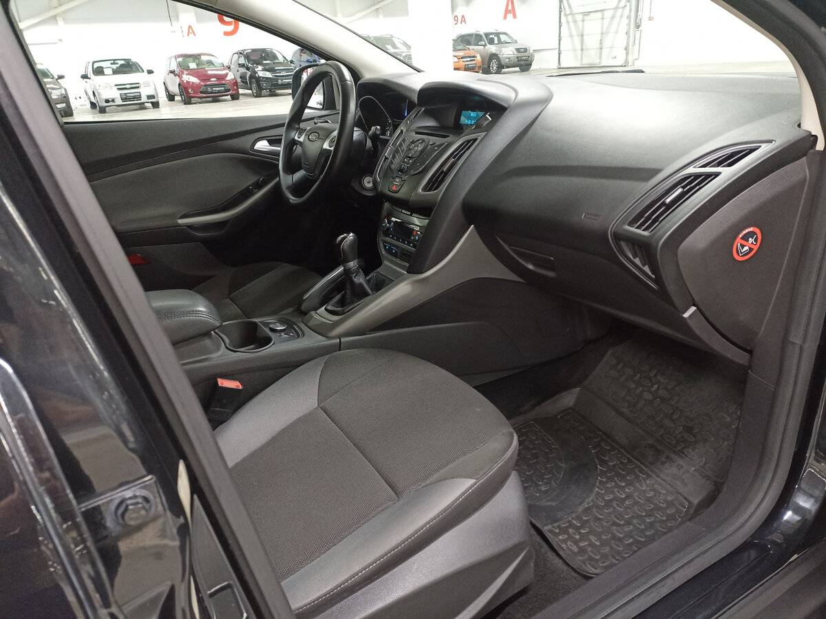 Купить Ford Focus с пробегом. Фото: #10