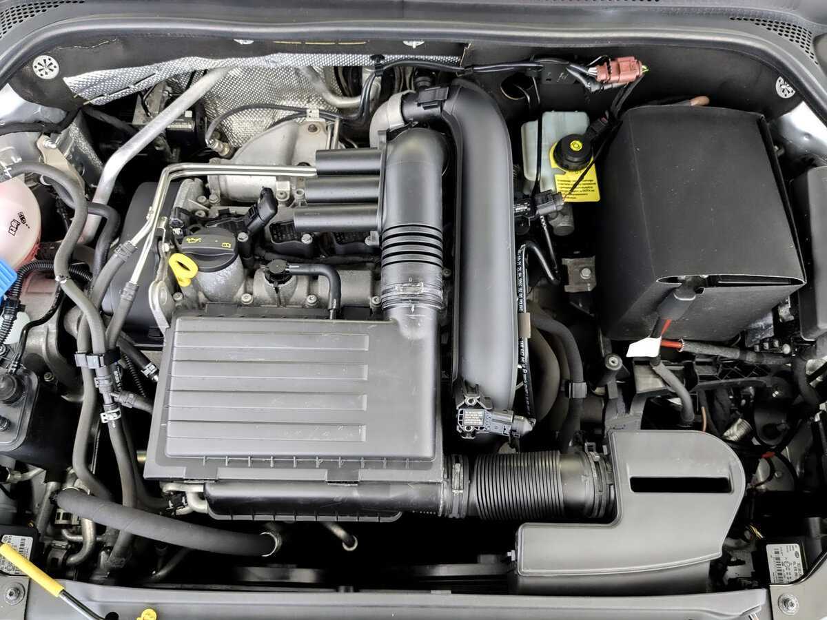 Купить Volkswagen Jetta с пробегом. Фото: #8