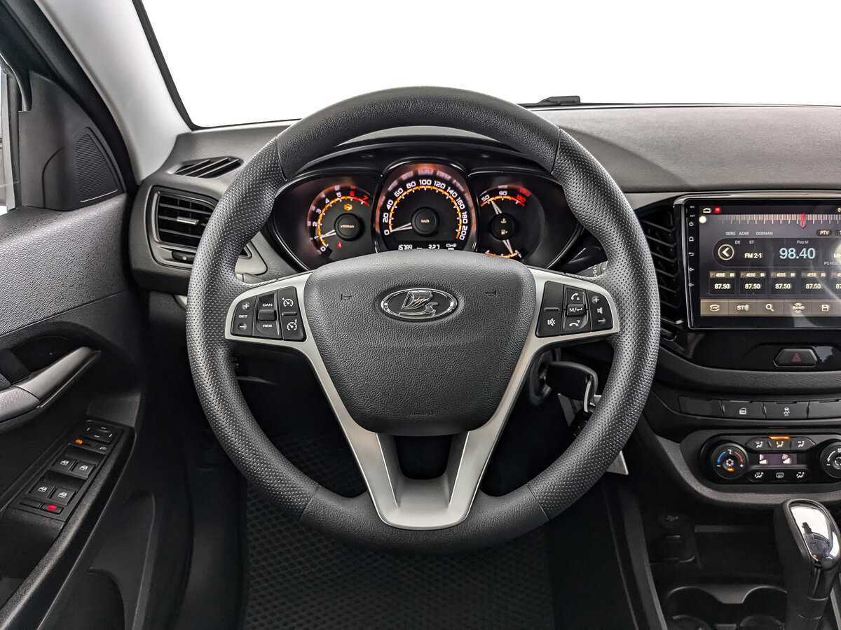 Купить Lada (ВАЗ) Vesta с пробегом. Фото: #17