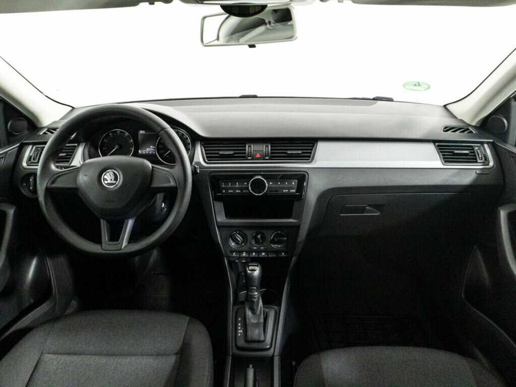 Купить Skoda Rapid с пробегом. Фото: #12