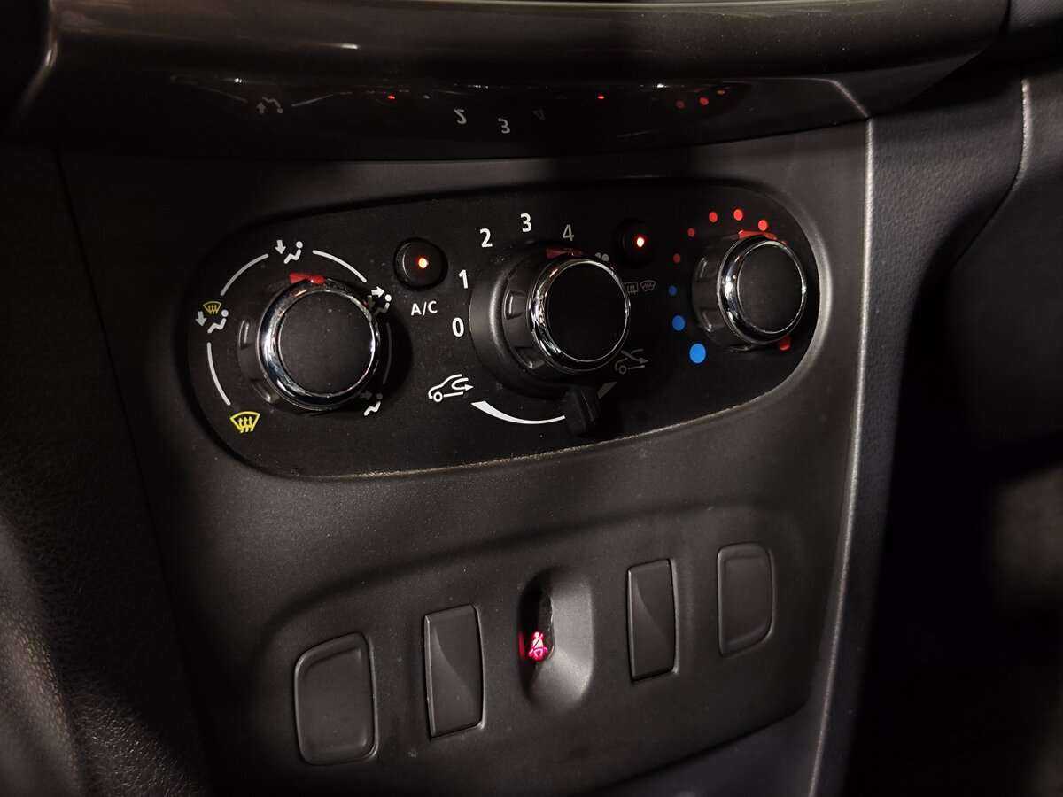 Купить Renault Logan с пробегом. Фото: #12