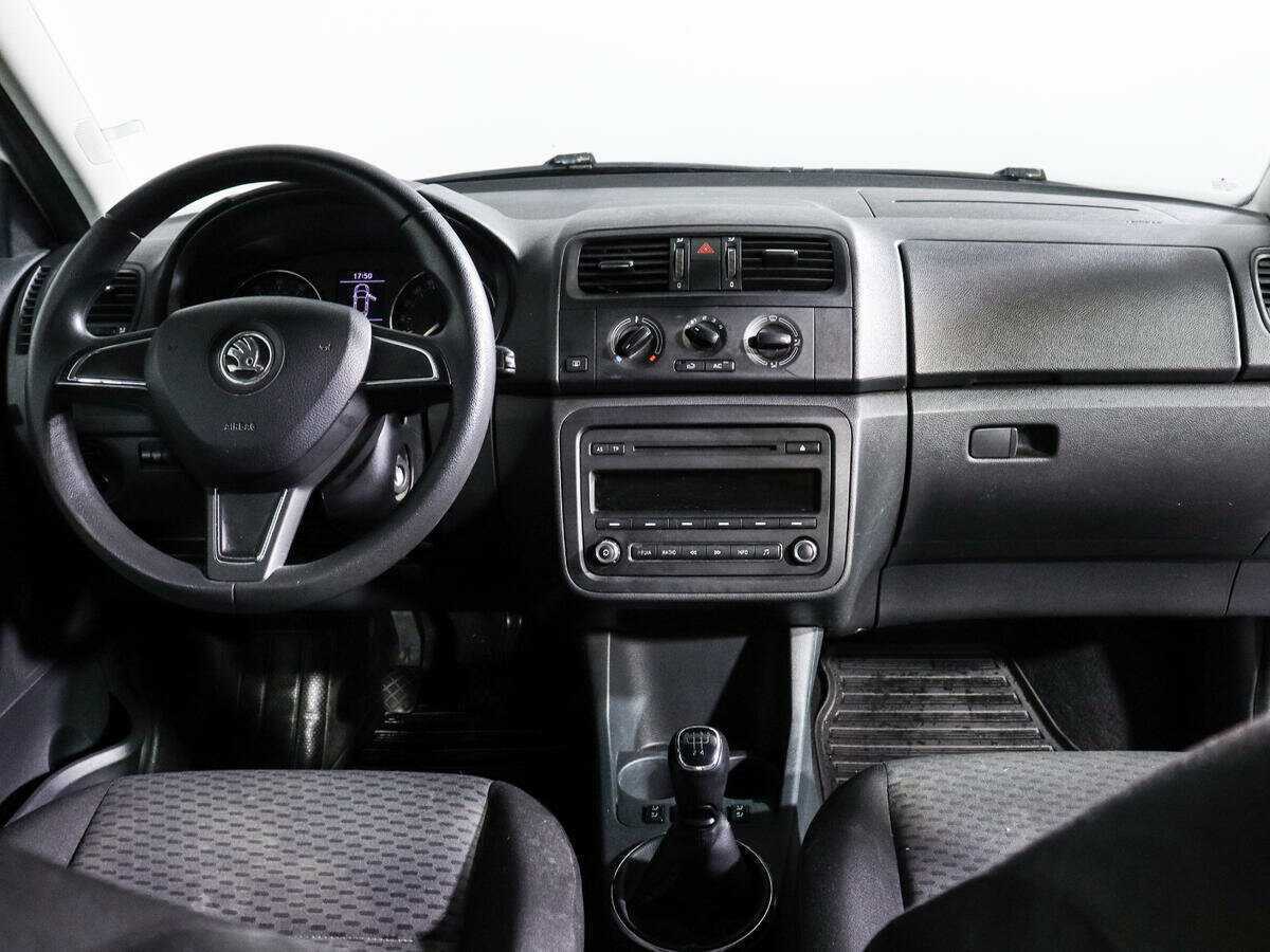 Купить Skoda Fabia с пробегом. Фото: #10