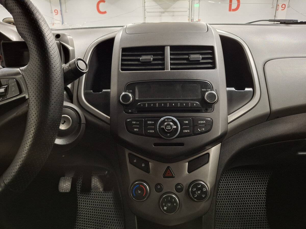 Купить Chevrolet Aveo с пробегом. Фото: #14