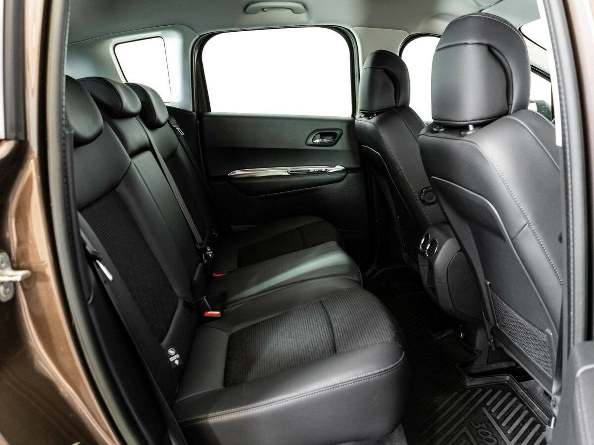 Купить Peugeot 3008 с пробегом. Фото: #11