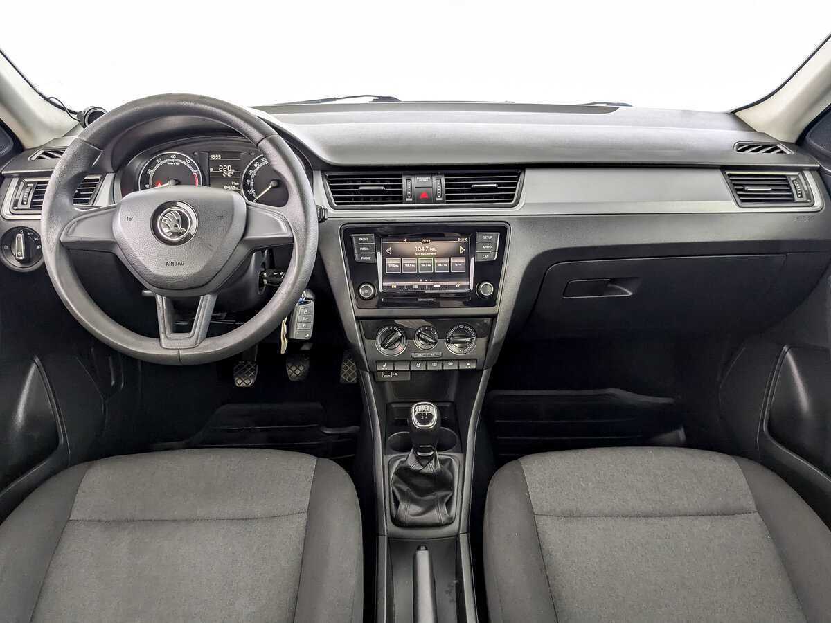 Купить Skoda Rapid с пробегом. Фото: #11