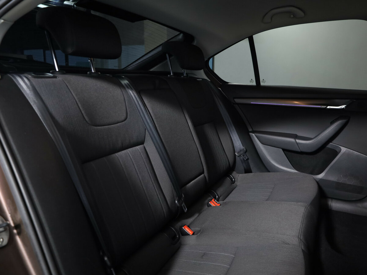 Купить Skoda Octavia с пробегом. Фото: #10