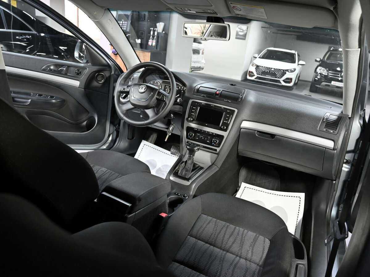 Купить Skoda Octavia с пробегом. Фото: #6