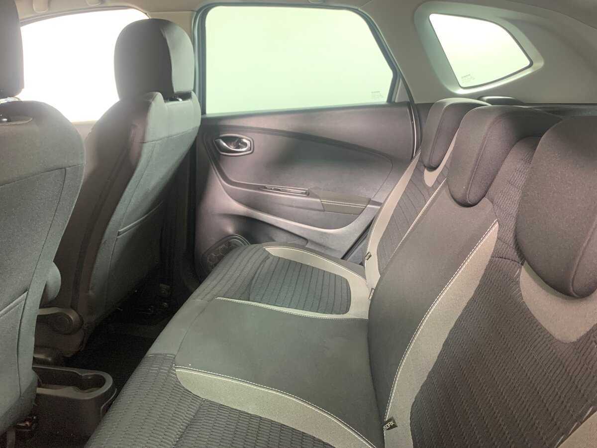 Купить Renault Kaptur с пробегом. Фото: #18