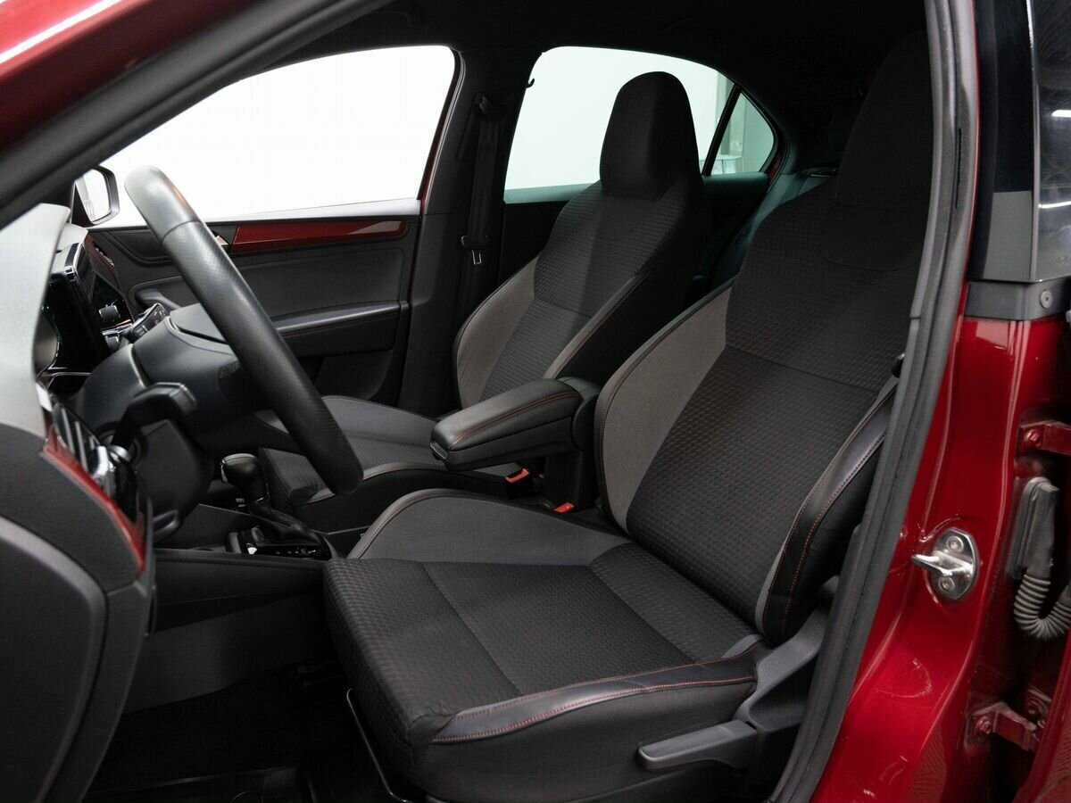 Купить Volkswagen Polo с пробегом. Фото: #8