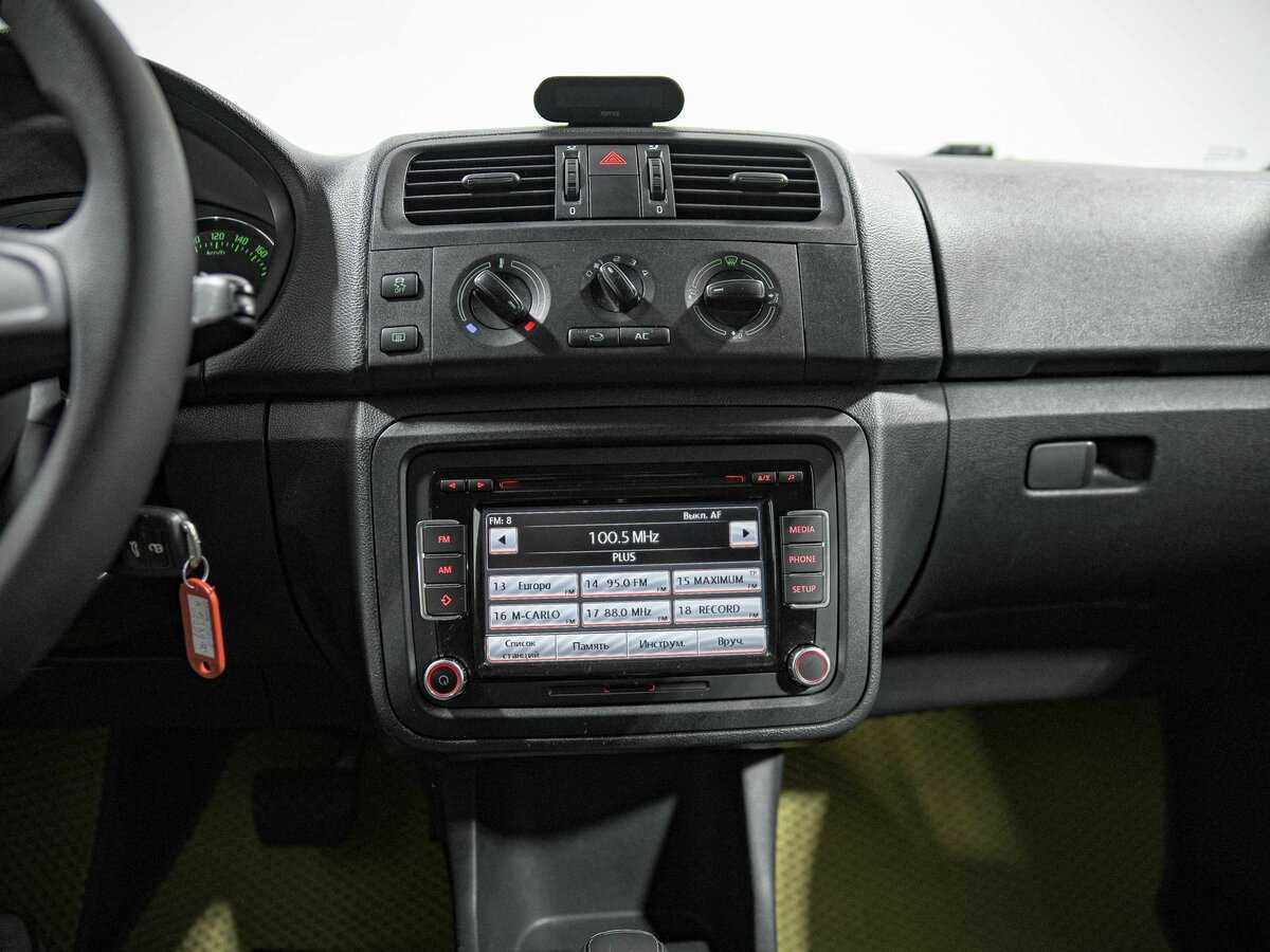 Купить Skoda Fabia с пробегом. Фото: #8